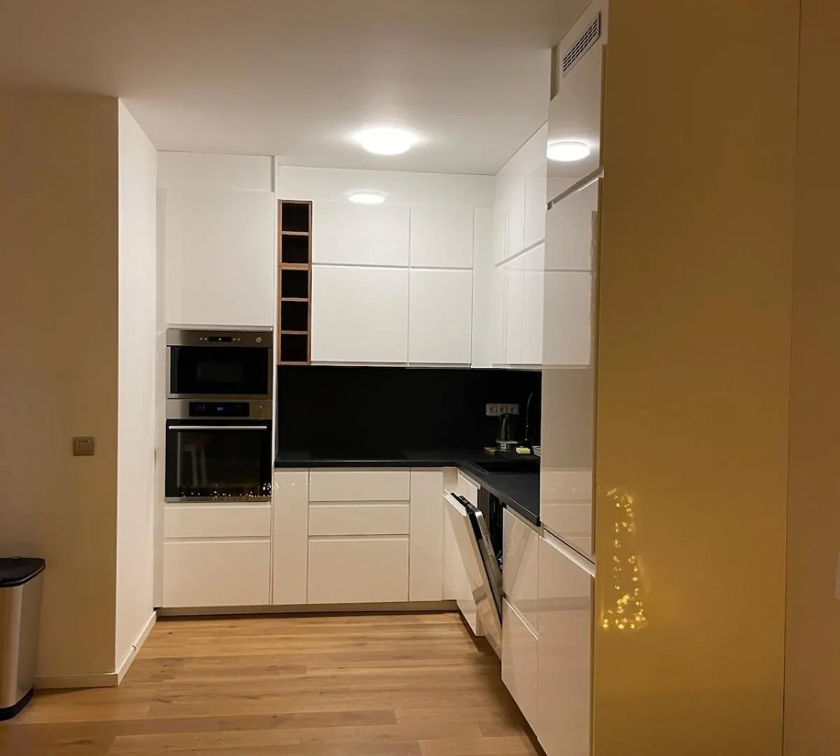 Peaceful Escape & Cozy Backyard Apartment Prague